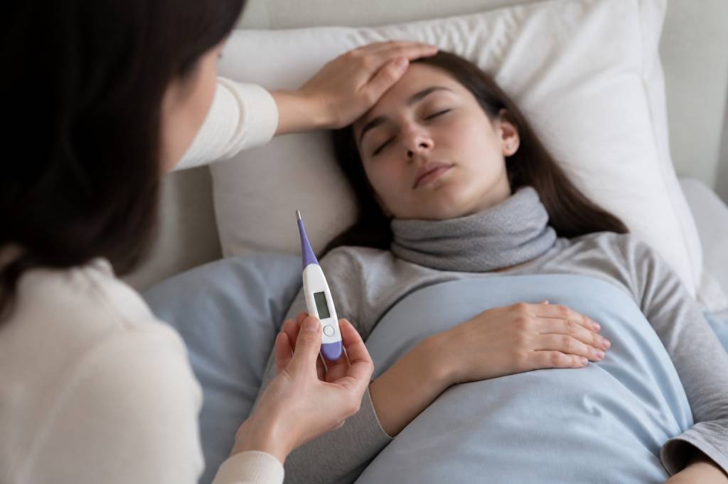 43 de fièvre est ce possible : causes, risques et quand consulter