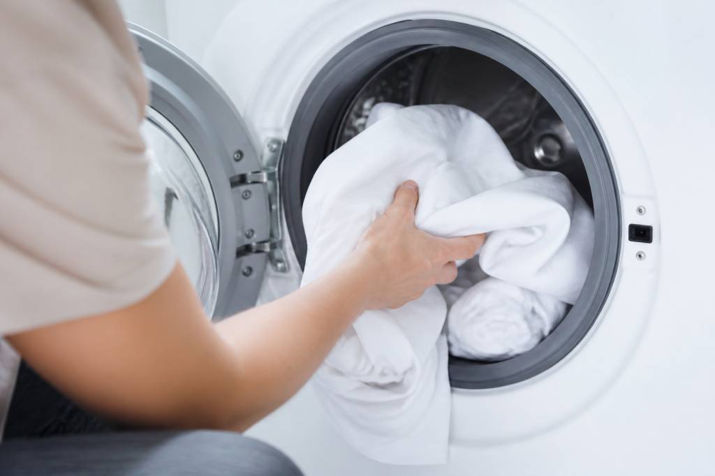 À combien laver des draps pour une hygiène optimale et un sommeil sain